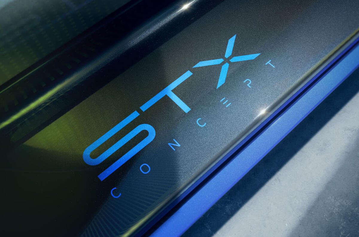 رونمایی از مفهوم Vauxhall STX در پاریس؛ پیش‌نمایشی از آسترا نهم و وگن آینده